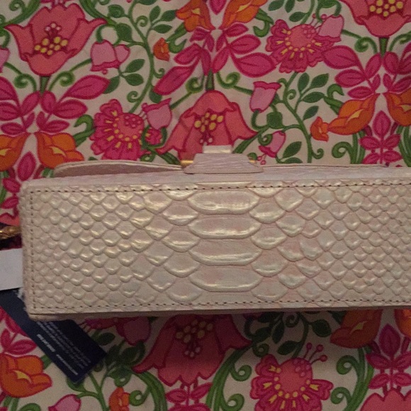 Dooney & Bourke Kyra Bag Metal Blush Leather - Picture 3 of 6